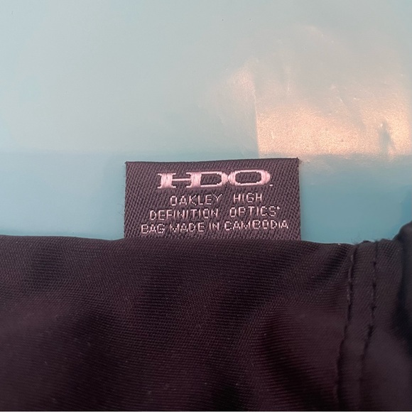 Oakley Restless Black and Red Sunglasses 60/15 Great Condition Bag Included #550 - Picture 8 of 9